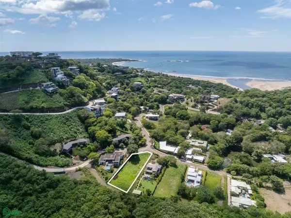 Design-Ready Lot in Tamarindo’s Elite Senderos, Santa Cruz,
