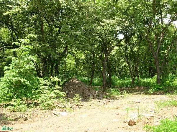 Beachside Corner Lot with Water | Walking Distance,