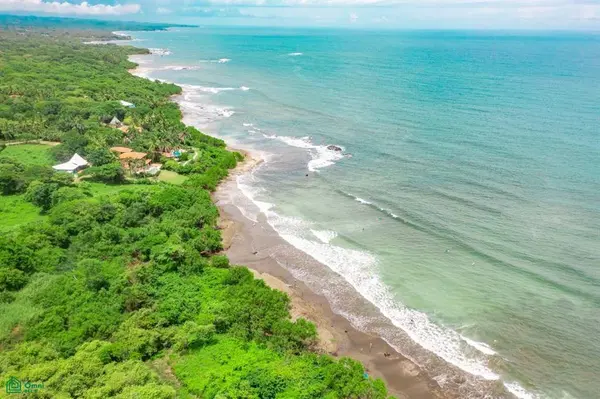 Los Pargos Playa Negra Lot w/ Private Well + Dwellings, Santa Cruz, 50303
