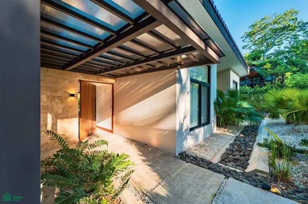 Effortless Luxury in Grande’s Premier Gated Comm, Santa Cruz,