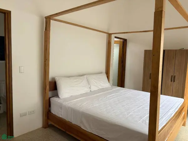 Investor-Ready Home in Grande Estates — Walk to, Santa Cruz,