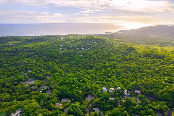 A NOBLE , ARTFUL HOME IN LAS VENTANAS, Cabo Velas, Guanacaste 50308