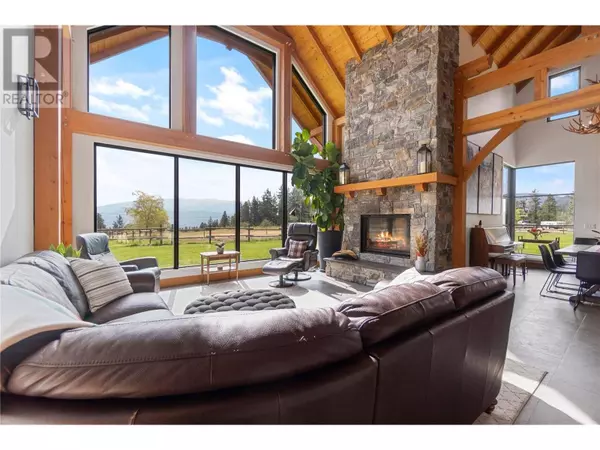 6400 Keyes Avenue, Peachland, BC V0H1X8