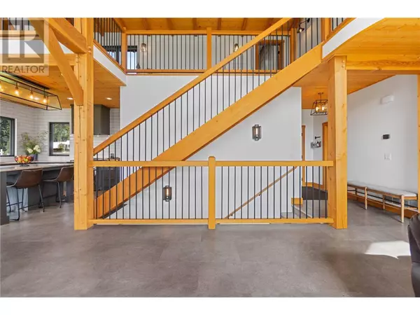6400 Keyes Avenue, Peachland, BC V0H1X8