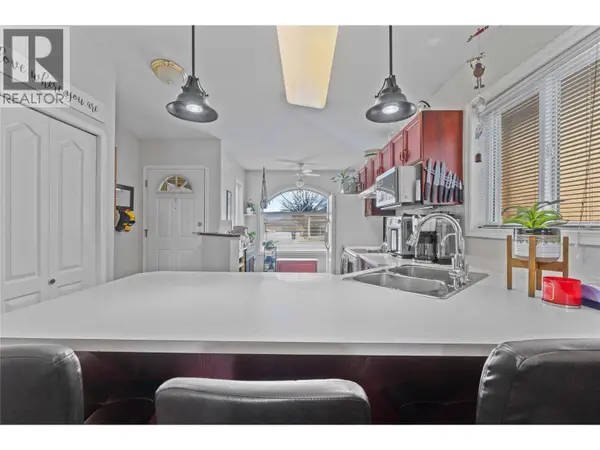 2210 Louie DR #14, West Kelowna, BC V4T2L7