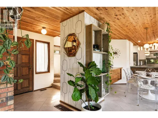 130 PINEVIEW Drive, Kaleden, BC V0H1K0