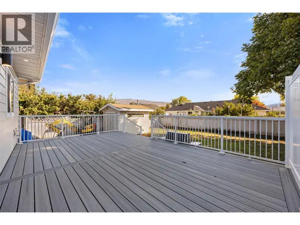 4141 San Clemente Avenue, Peachland, BC V0H1X6
