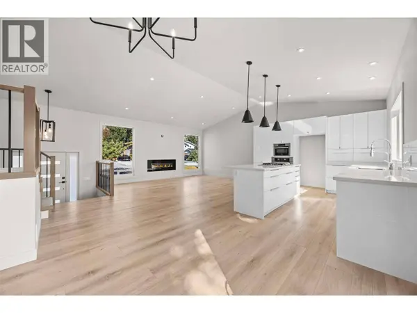 4141 San Clemente Avenue, Peachland, BC V0H1X6