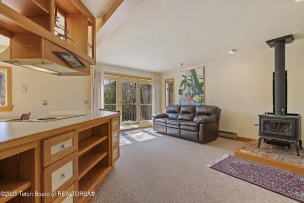 1620 E JW Drive, Hoback Jct., WY 83001