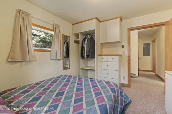 1620 E JW Drive, Hoback Jct., WY 83001