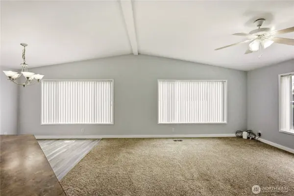 15010 SE 306th PL, Kent, WA 98042