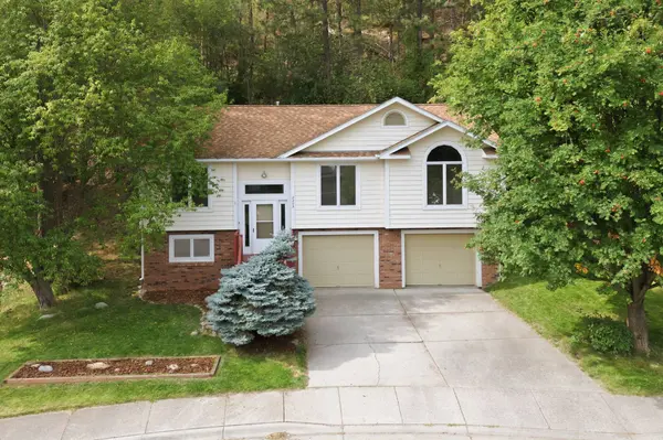 2203 Greenough CT W