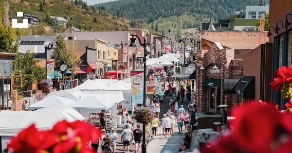 feature image of Best Restaurants in Park City, Utah: A Local Dining Guide for Mountain Living