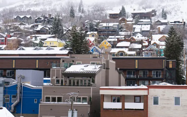 Go Live Before Thanksgiving Week: Late-October Listing Timing for Park City Sellers