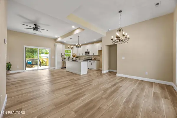 210 Daniel Morris PT, Clinton, TN 37716