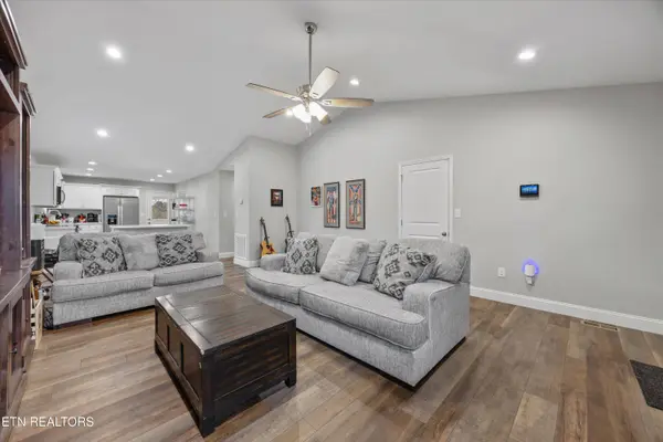 101 Patriot LN, Luttrell, TN 37779