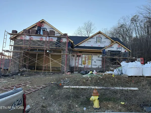 211 Daniel Morris PT, Clinton, TN 37716