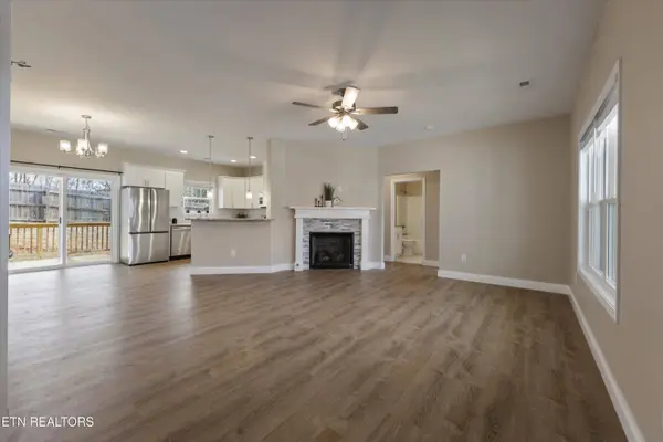 208 Daniel Morris PT, Clinton, TN 37716