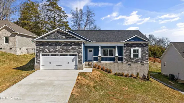 208 Daniel Morris PT, Clinton, TN 37716