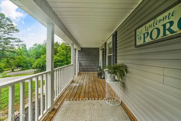 79 Reservoir Rd, Norris, TN 37828