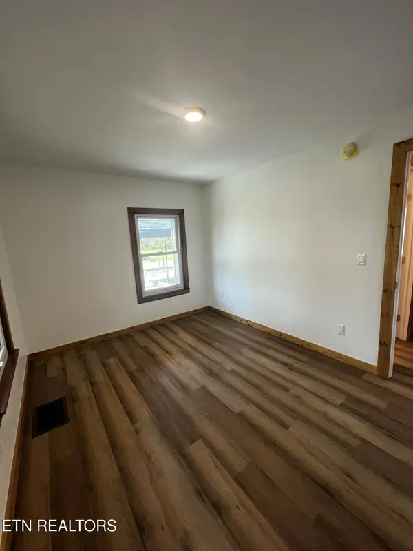 1801 Woodson DR, Knoxville, TN 37920