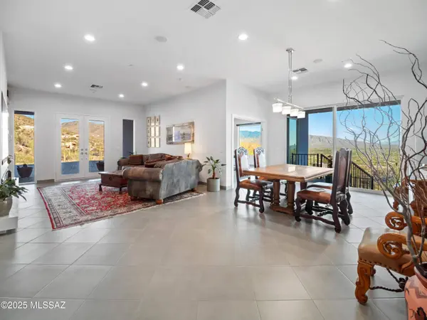 11900 E Ponce De Leon, Tucson, AZ 85749