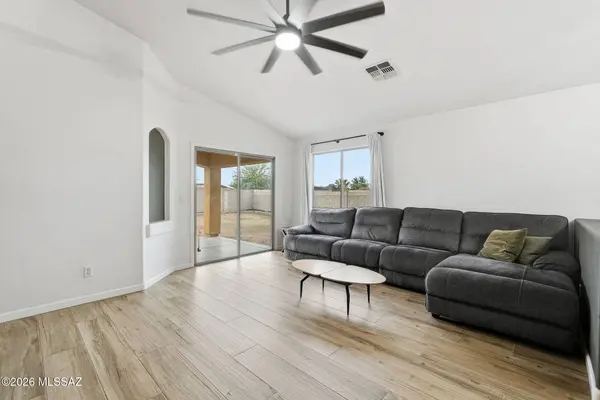 3670 W Tybolt Drive, Tucson, AZ 85746