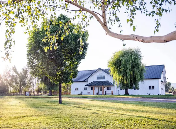 711 Middle Burnt Fork RD, Stevensville, MT 59870