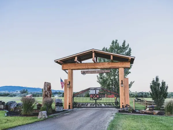 711 Middle Burnt Fork RD, Stevensville, MT 59870