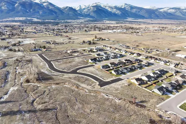 3585 Sourdough LN, Stevensville, MT 59870