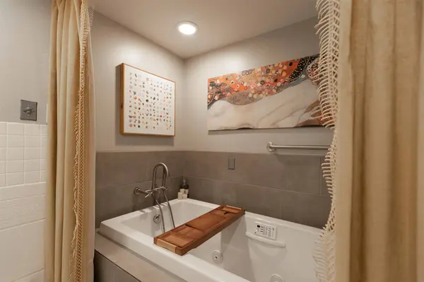 207 E Main ST, Missoula, MT 59802