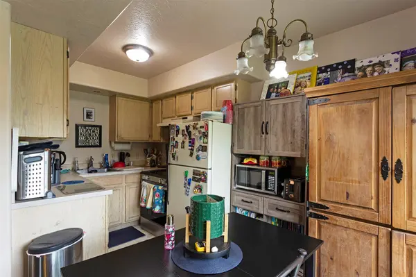 123 Grandview WAY, Missoula, MT 59803