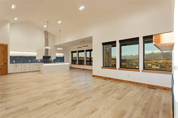 176 Miles Gulch RD, Stevensville, MT 59870