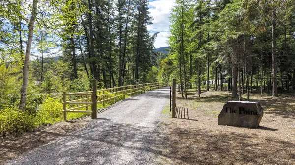 14833 Sunburst DR, Bigfork, MT 59911