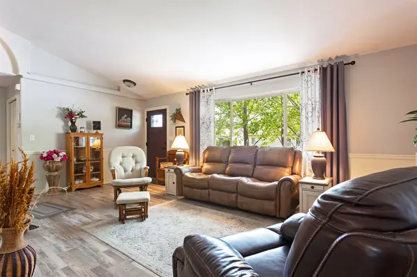 307 Lake Side DR, Lolo, MT 59847