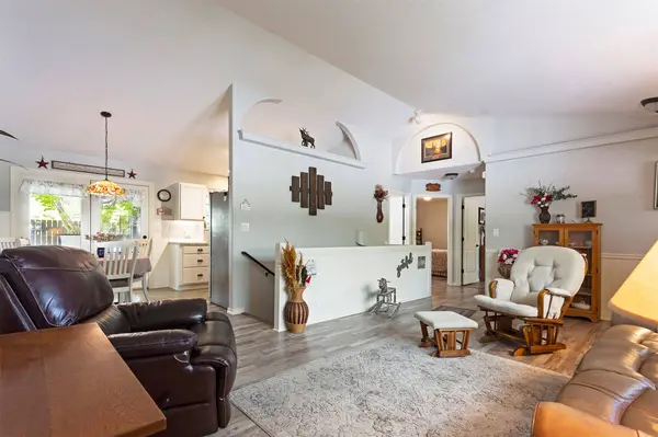 307 Lake Side DR, Lolo, MT 59847