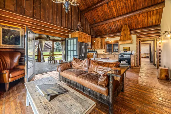 1912 Old Darby Road, Hamilton, MT 59840