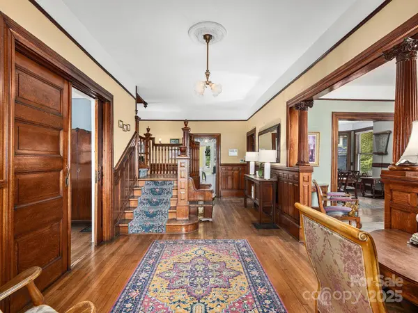 176 E Chestnut ST, Asheville, NC 28801