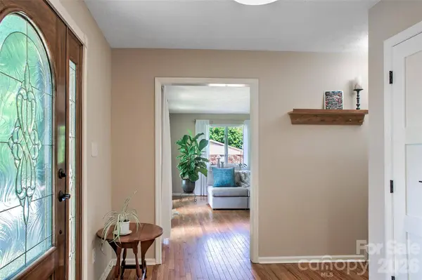 53 Braddock WAY, Asheville, NC 28803