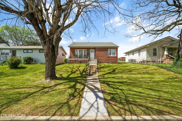 3717 Speedway CIR, Knoxville, TN 37914