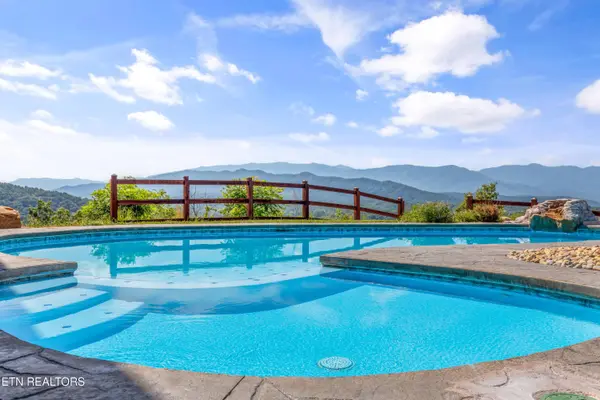 3661 Richardson Cove Rd, Sevierville, TN 37876
