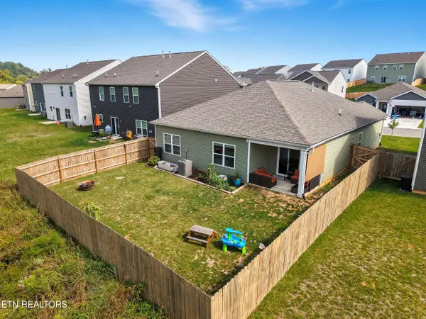 239 Eclipse LN, Knoxville, TN 37924
