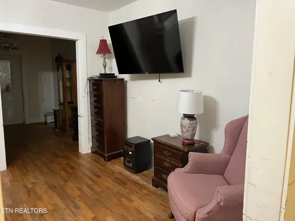 201 Fourth Ave, Lenoir City, TN 37771