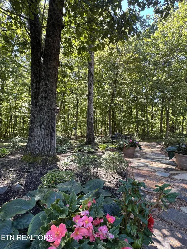 4264 Kingston Hwy, Loudon, TN 37774