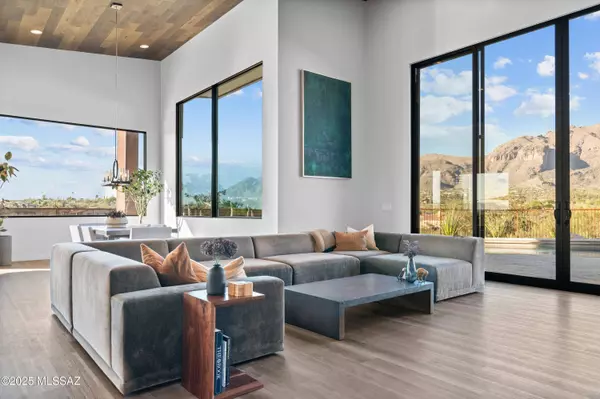 6041 N Vista Valverde, Tucson, AZ 85718