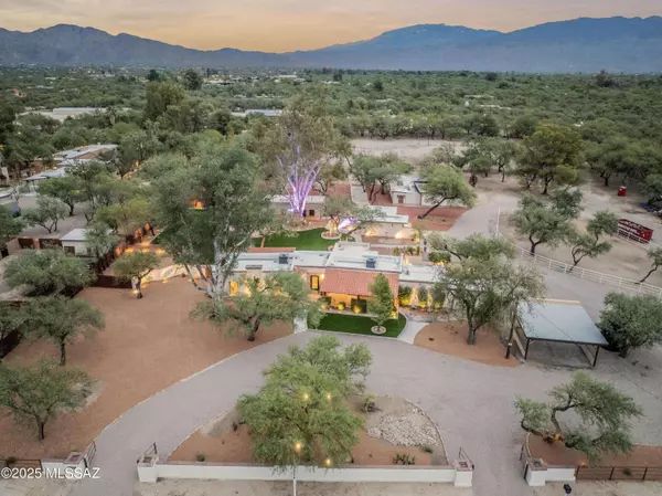 10700 E Tanque Verde Road, Tucson, AZ 85749