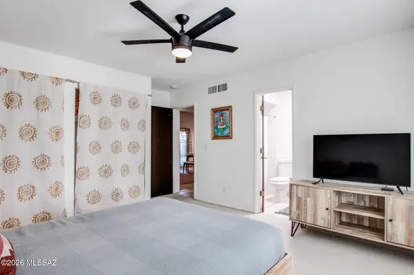 9771 E Sellarole Road, Tucson, AZ 85730