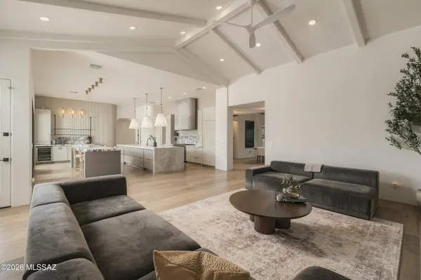 10541 E Windrose Dr, Scottsdale, AZ 85259