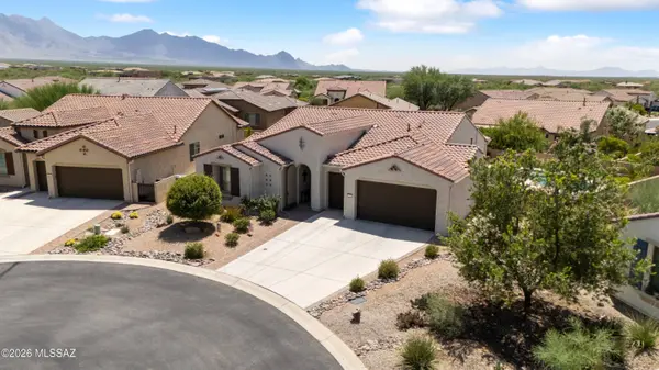 497 N Eagle Rock Dr, Green Valley, AZ 85614