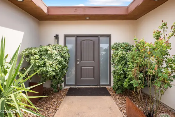 8742 E 7th St, Tucson, AZ 85710